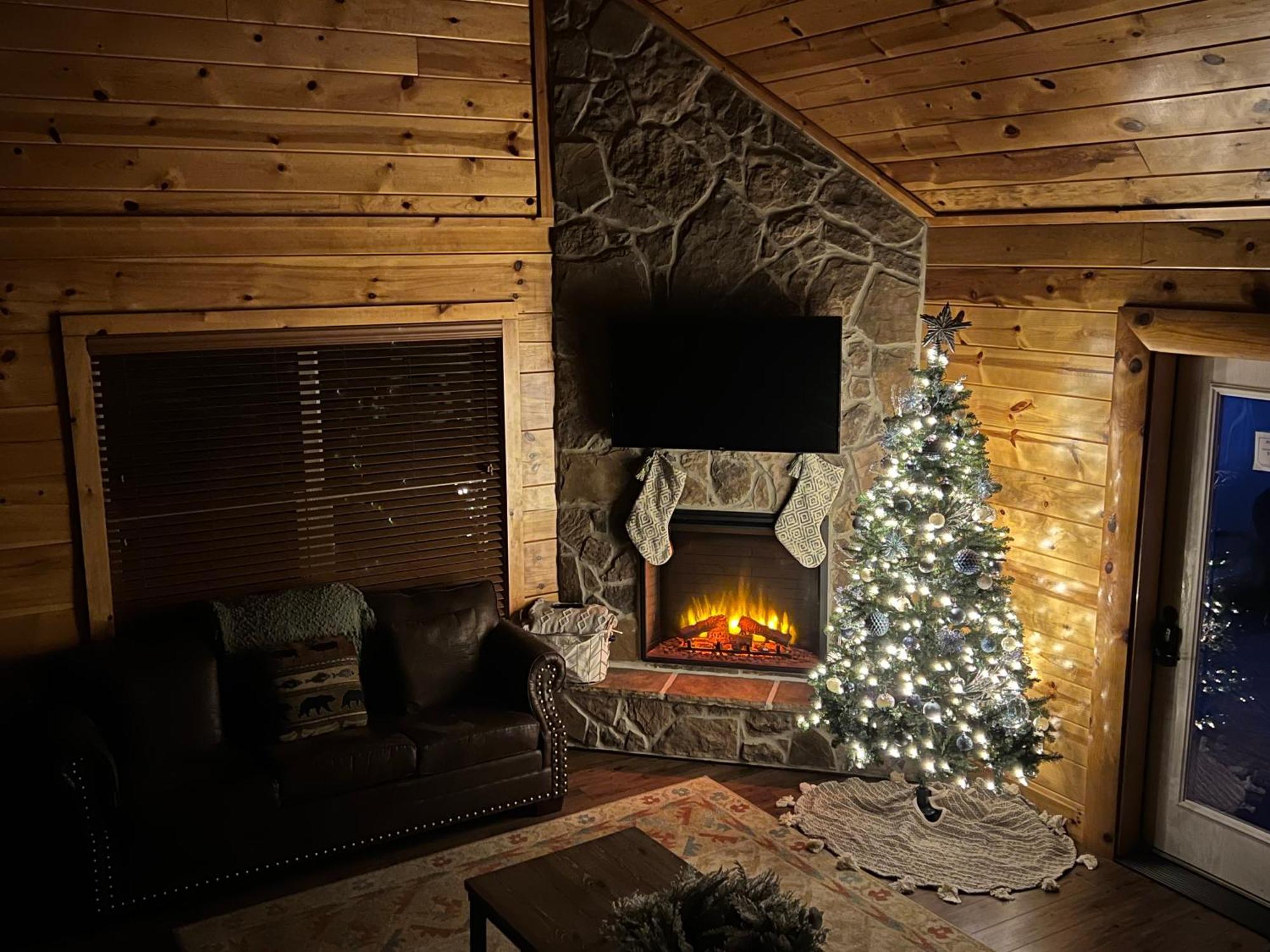 Indoor Heated Pool Hot Tub Cabin Sevierville Exterior photo